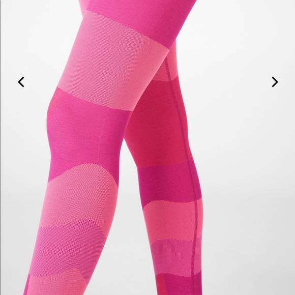 Fabletics high waisted seamless color lock Capri leggings - Picture 2 of 5